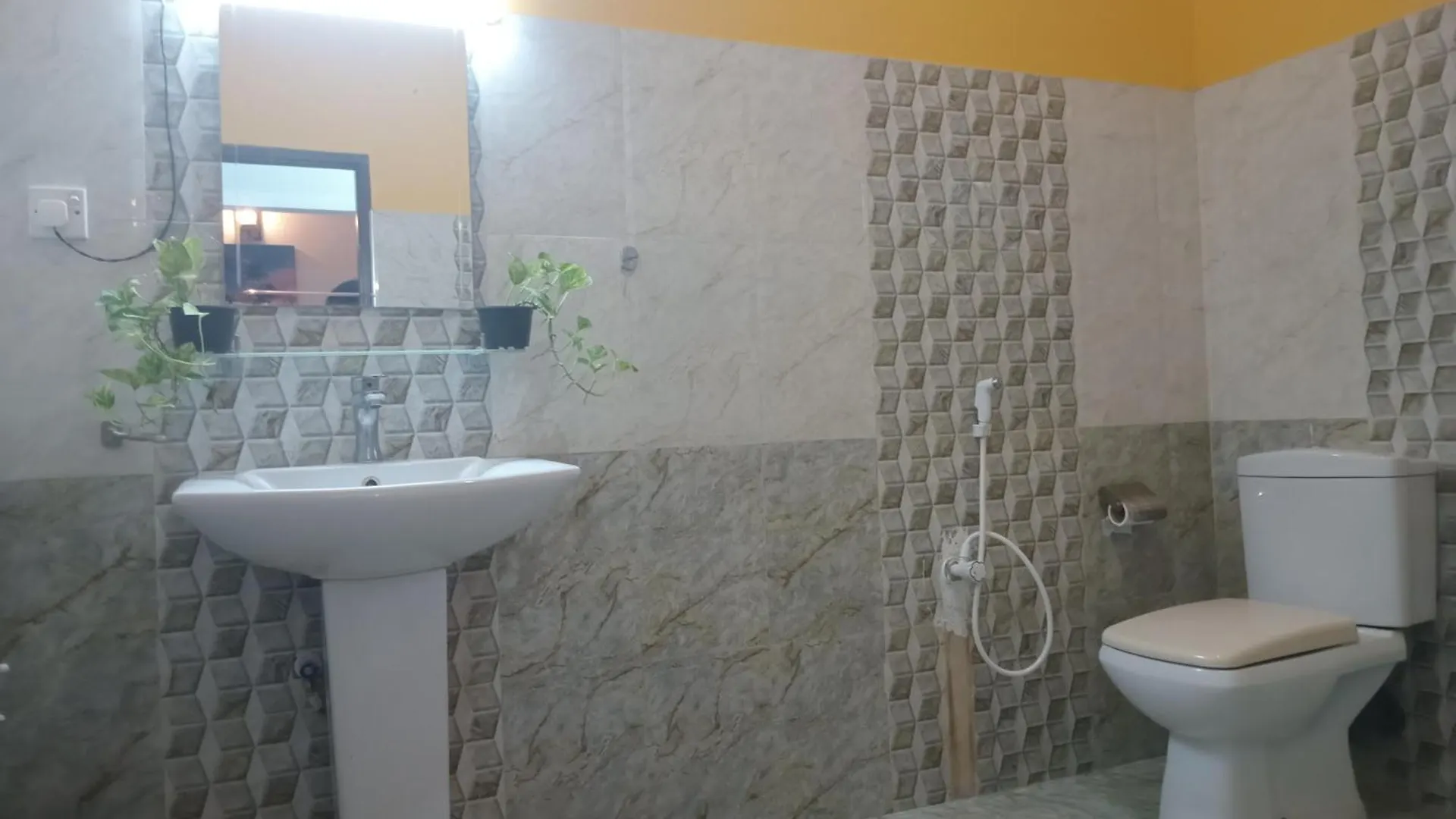 Daire Techno Tourist Inn Negombo